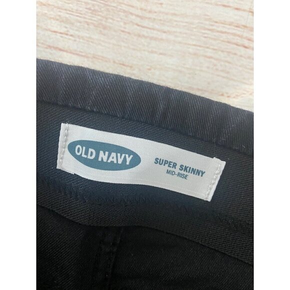 NWT Old Navy Women's Super Skinny Mid Rise Black Jeans - 2 Petite - Picture 9 of 11